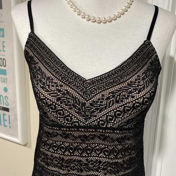 Ann Taylor Loft black lace overlay and tan adjustable strap camisole - Picture 6 of 7